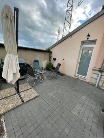 Studio Privee Vesoul -Wifi,Tv,Clim,Parking Gratuit Eksteriør bilde